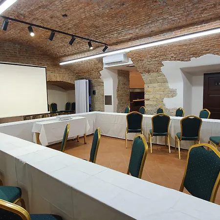 Отель Michelangelo Grand 5*