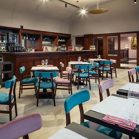 Michelangelo Grand 5* Прага